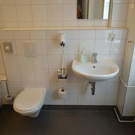 Grand Classic Hostel