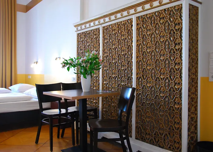 Grand Classic Ostello