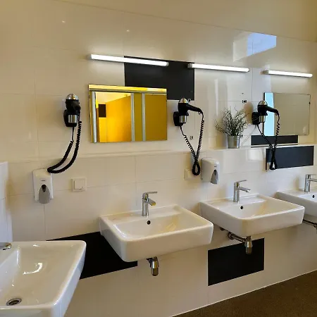 Hostel Grand Classic