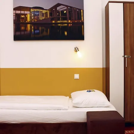 Hostel Grand Classic *