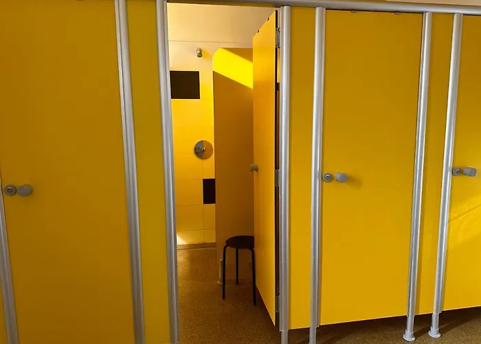 Grand Classic Hostel *