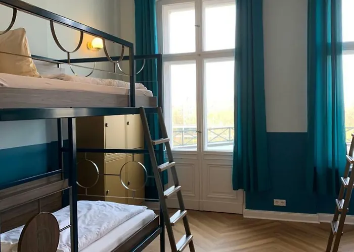 Grand Classic Hostel