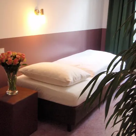 ホステル グランド クラシック ベルリン