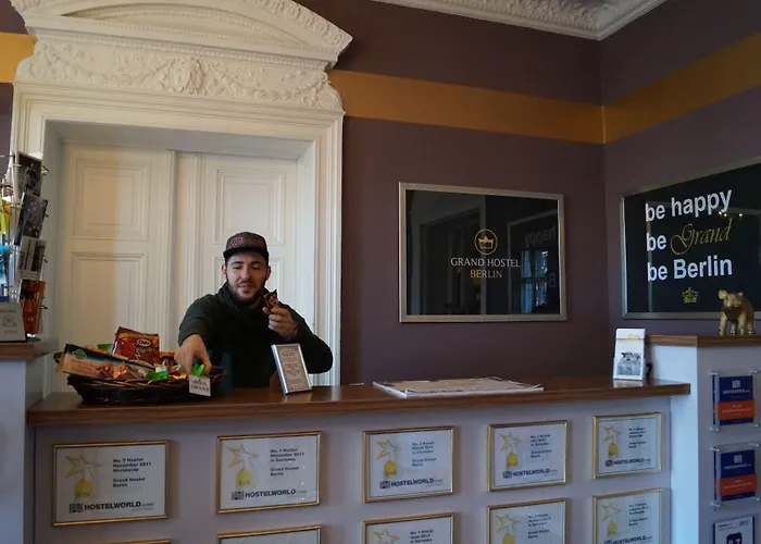 Auberge de jeunesse Grand Classic *